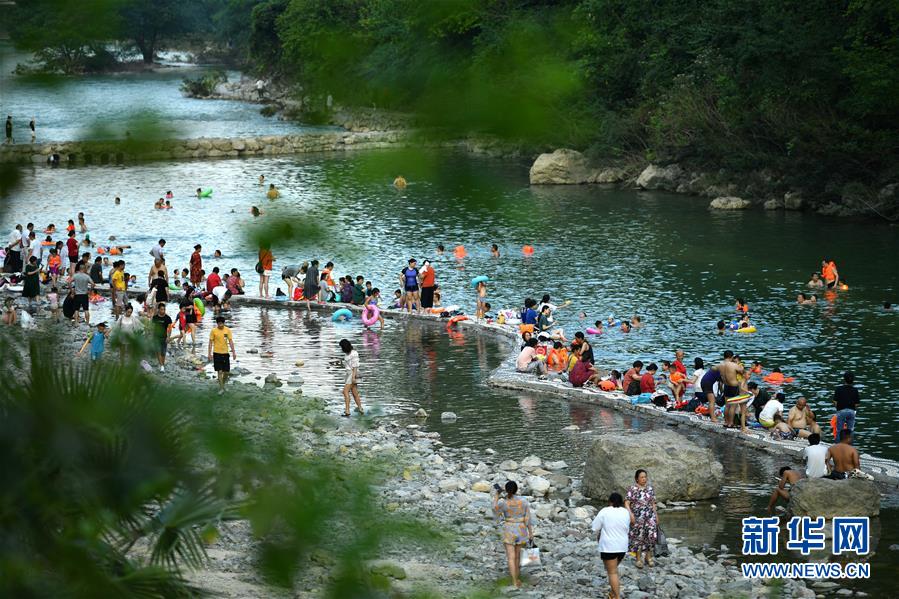 #（新华视界）（1）湖北宣恩：贡水河上好休闲