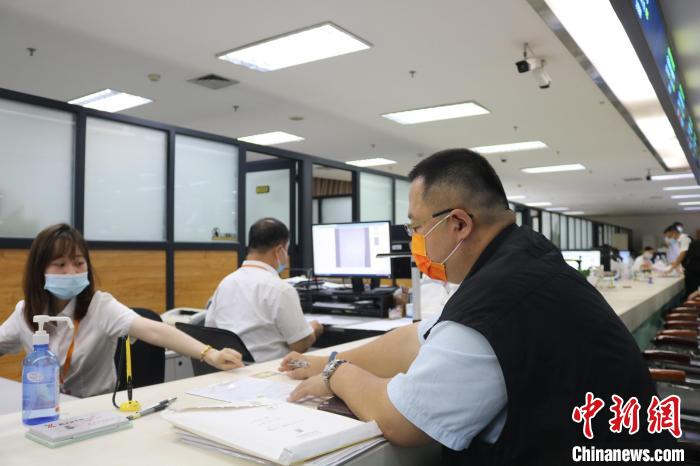 台湾教师在桂实现安居梦全家迁徙成“南宁人”
