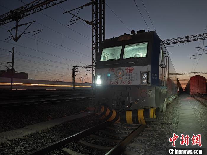 2022年中欧班列（武汉）开行列数同比增长三成