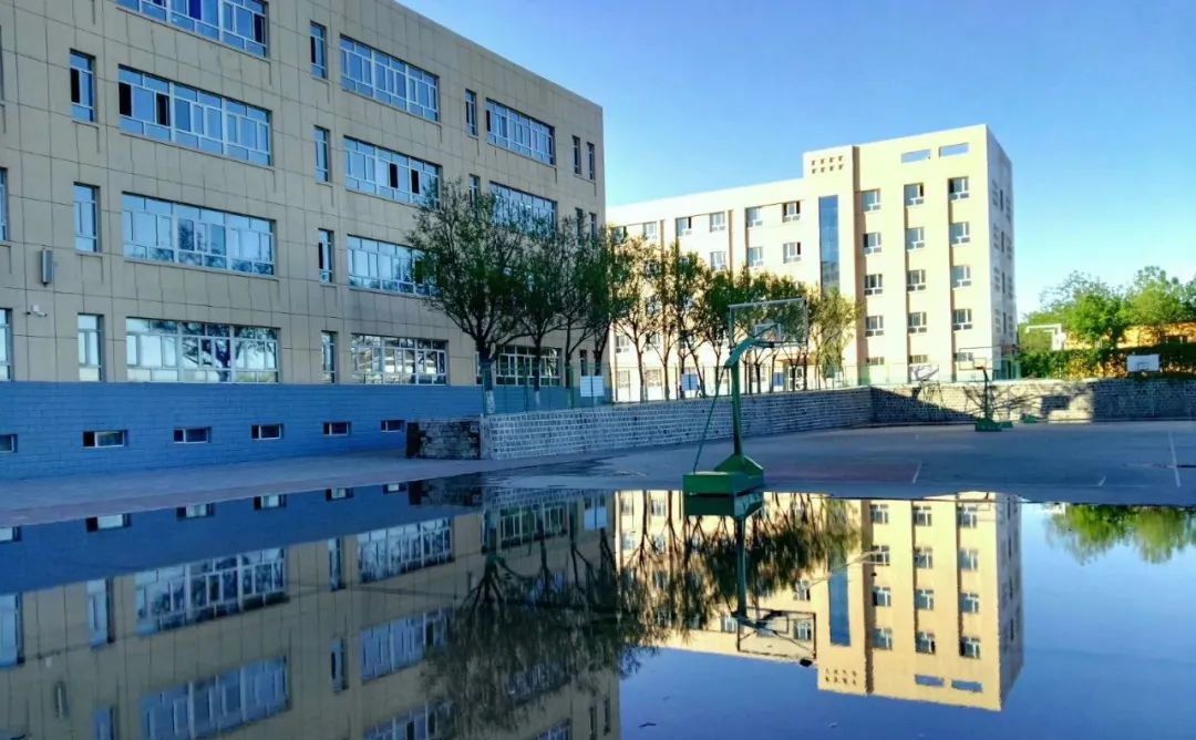 乌鲁木齐市第六十九中学.jpg
