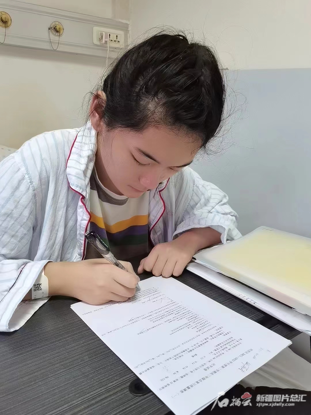 被天津全城护航高考的新疆女孩：来自祖国大家庭的温暖给我前进力量