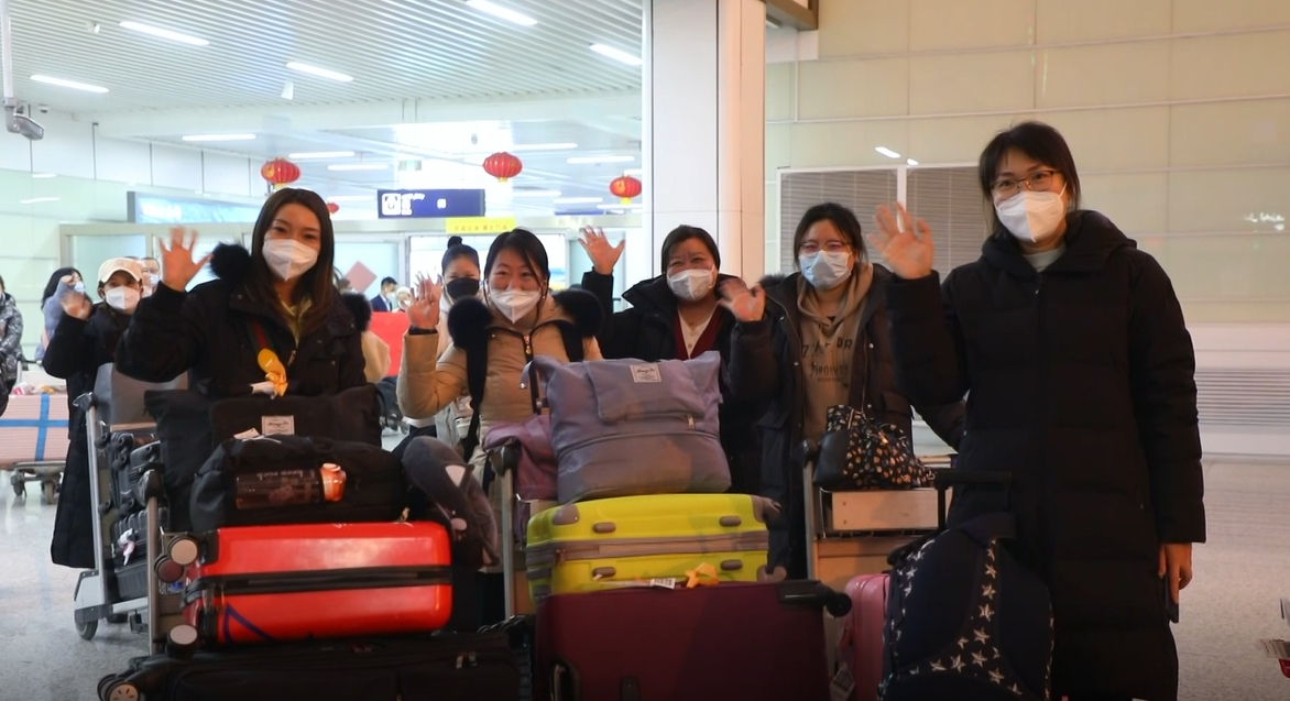 北京市第十批第二期援疆教师抵和。