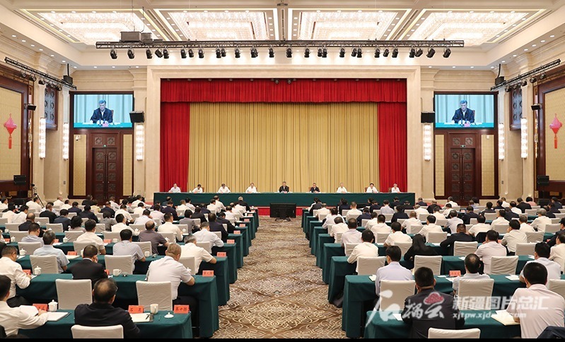 马兴瑞在自治区组织工作会议上强调 锻造适应现代化建设需要的高素质各民族干部队伍 为更好建设美丽新疆提供坚强组织保证