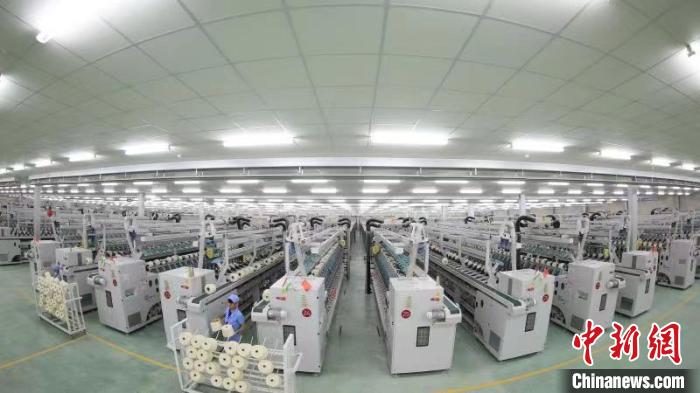 新疆中泰集团在塔吉克斯坦哈特隆州丹加拉区建设了中泰新丝路农业纺织产业园。　新疆中泰集团供图
